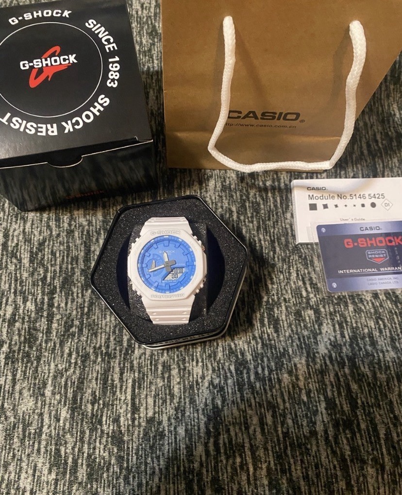Casio G-SHOCK Analog-Digital Quartz 200m White Resin Blue Dial Box Manual