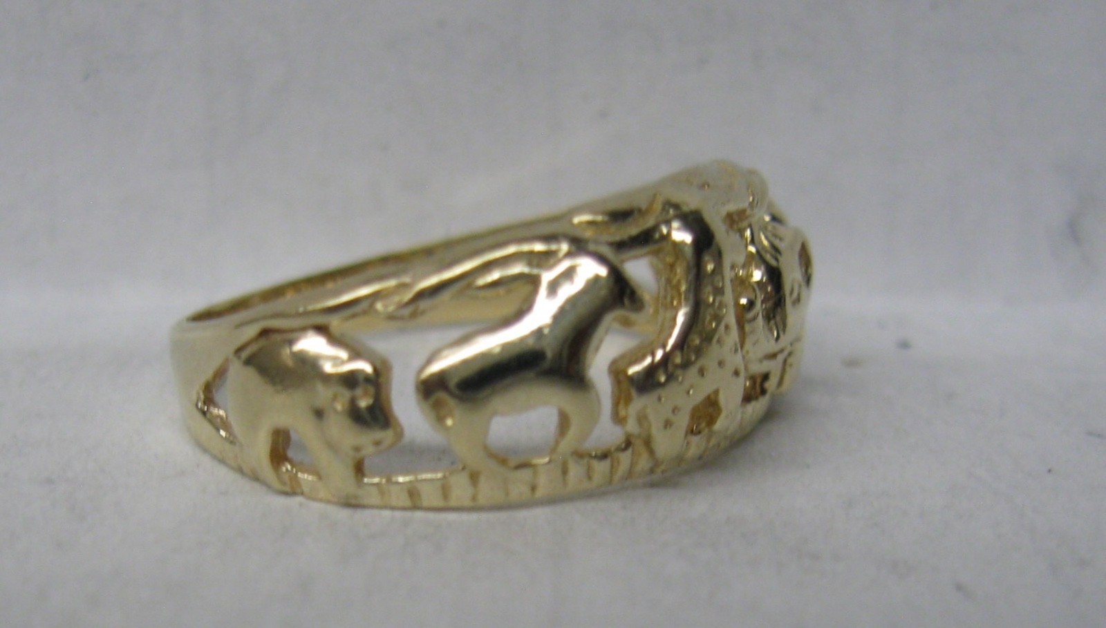 10K SOLID GOLD NOAHS ARK 9.5mm RING 4.3 GRAMS SIZE 9.75