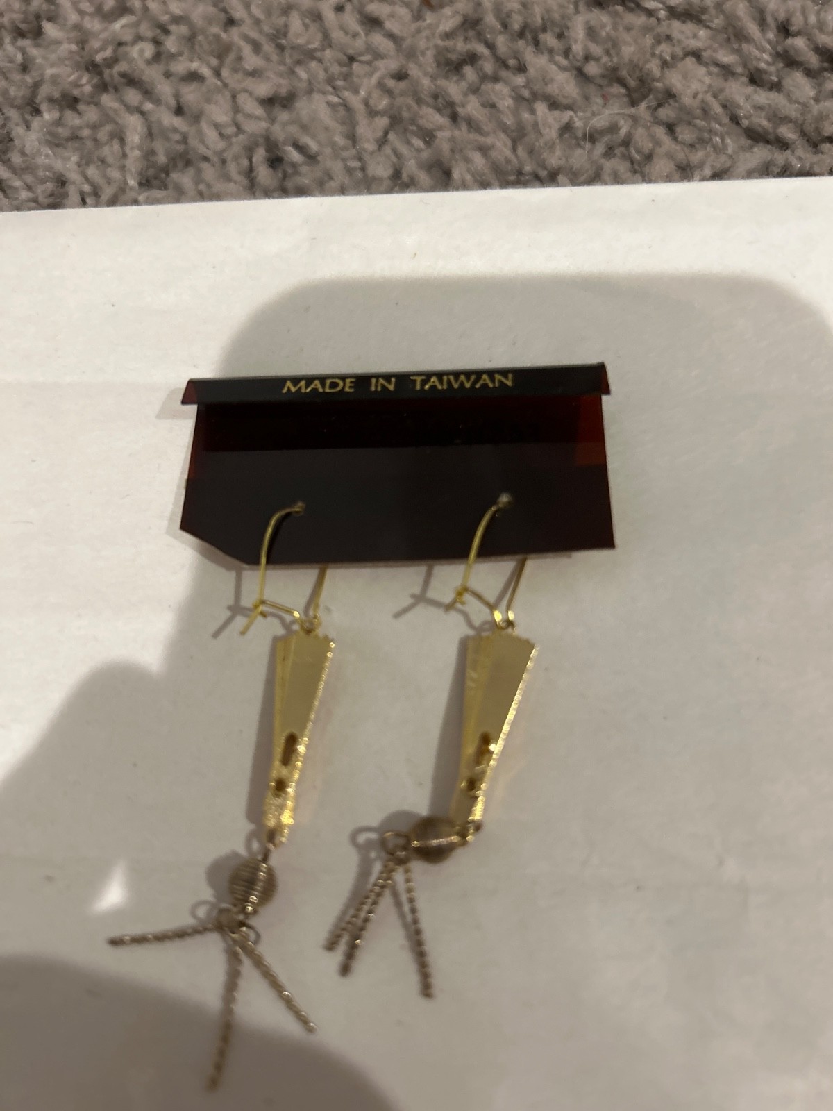 Asian Styled Adjustable Fan Earrings and Necklace. The chain is 10k