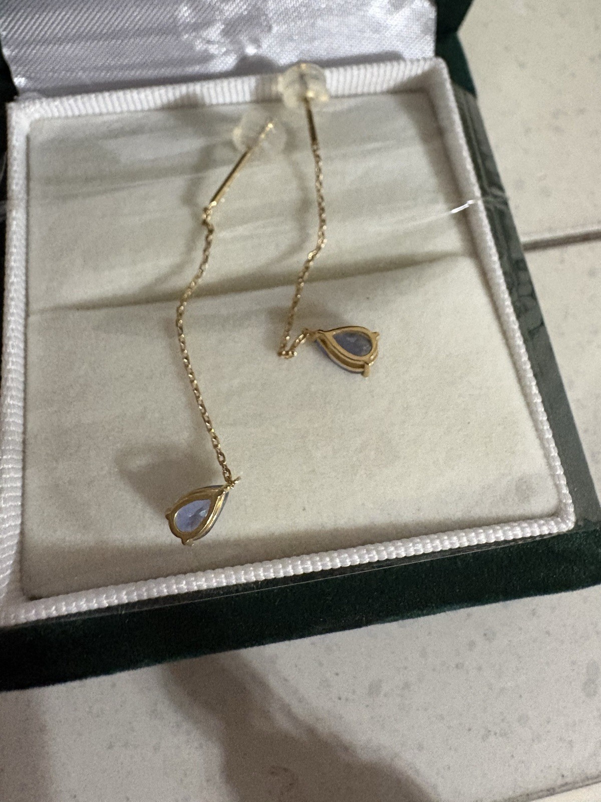 Natural No-Heat Cornflower Blue Sapphire Dangle Earrings –18K Gold AGL Certified