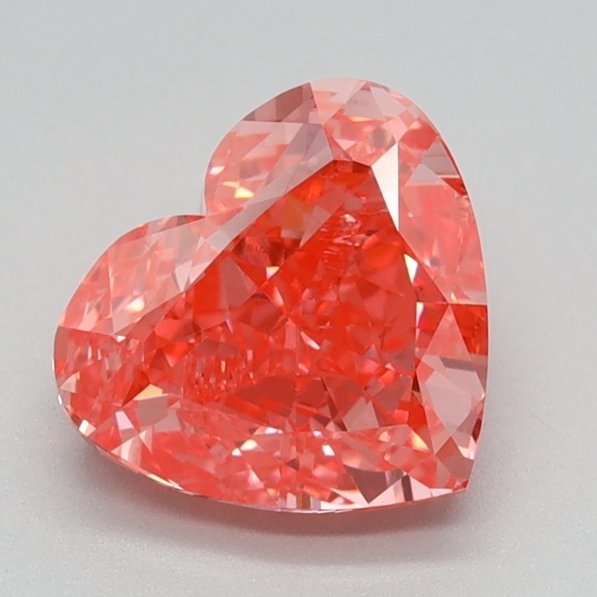 1.81 Cts HEART Fancy Vivid Pink VVS2 Clarity IGI CERTIFIED LAB GROWN Diamond