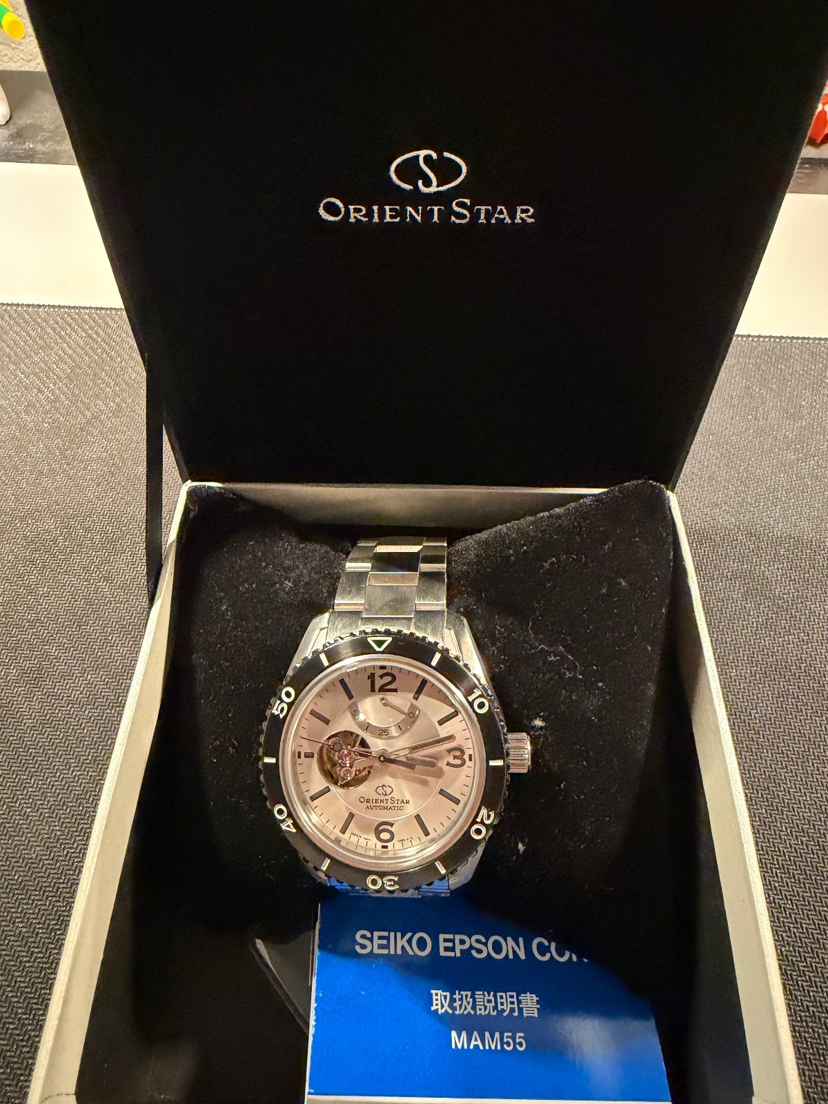 Orient Star RE-AT0107S White Dial,Open Heart divers Automatic JDM – RK-AT0107S