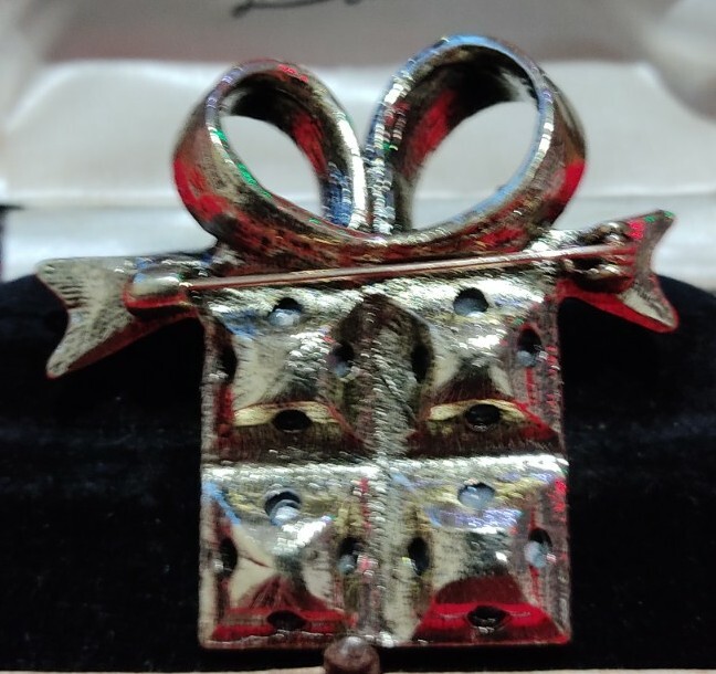 Vintage Style Large Red Crystal Birthday Present Christmas Gift Brooch Pin