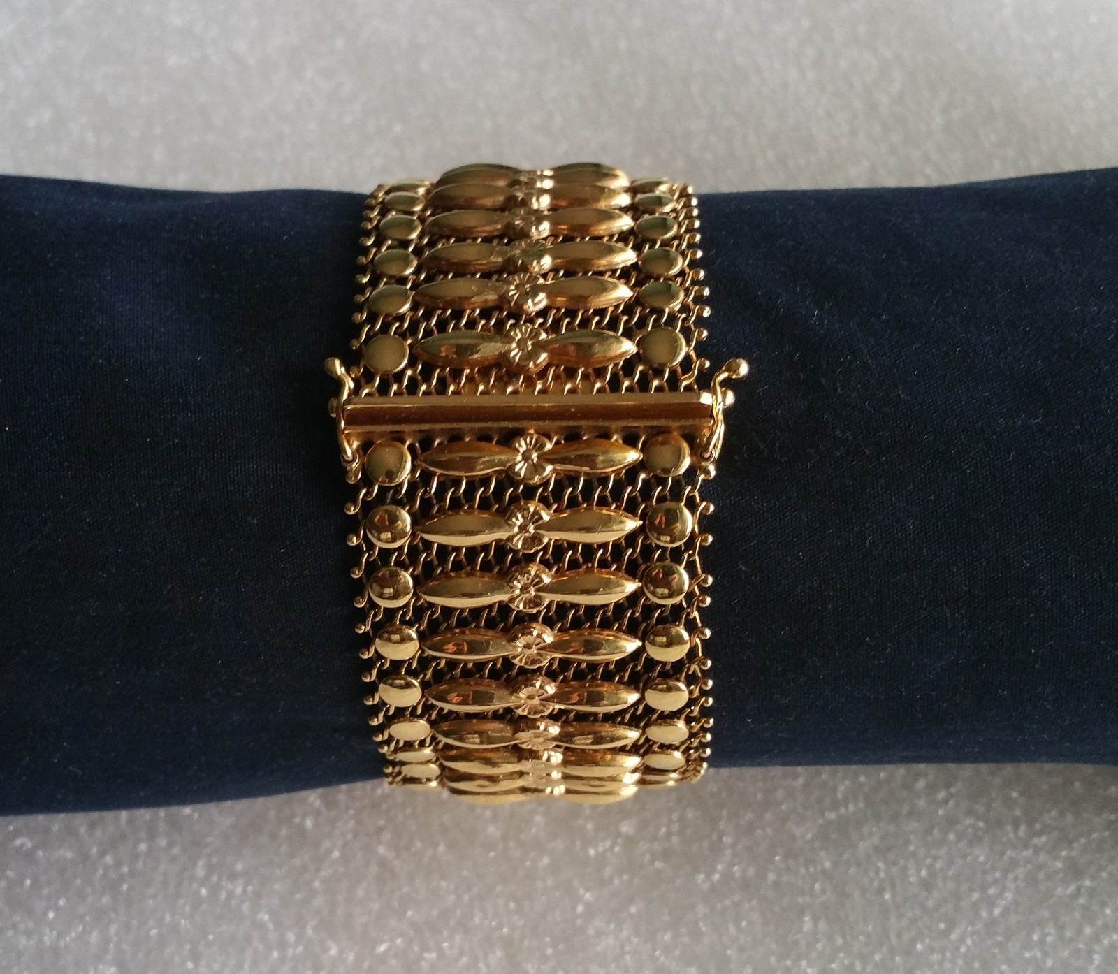 Italian Mesh Bracelet 18k Gold Charm Wide Vintage Yellow Woven Women’s Men’s Old