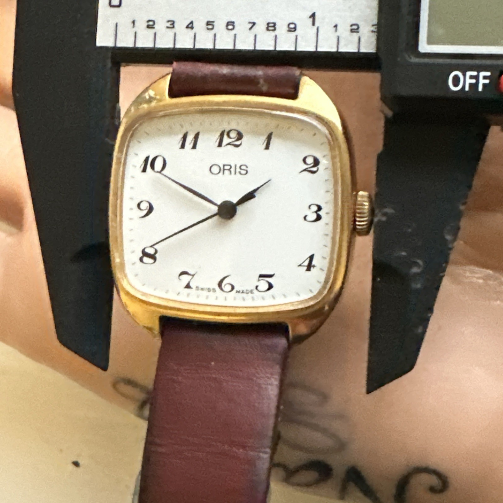Retro 1970’s Gents TV screen Oris, Sold As Seen For Spares/Repairs Only.