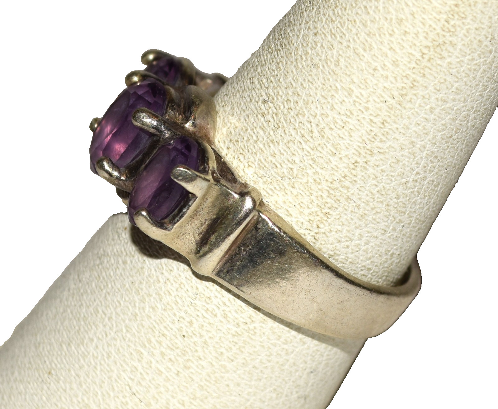 Vintage Signed UTC Amethyst 3 Oval Stones Sterling Silver Ring 5.3 Gram Size 6