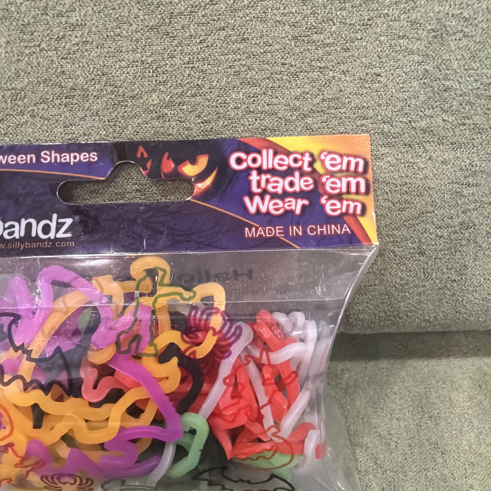 Silly Bandz Elastic Silicone Bracelets Halloween shapes Bands PARTY Favors NEW