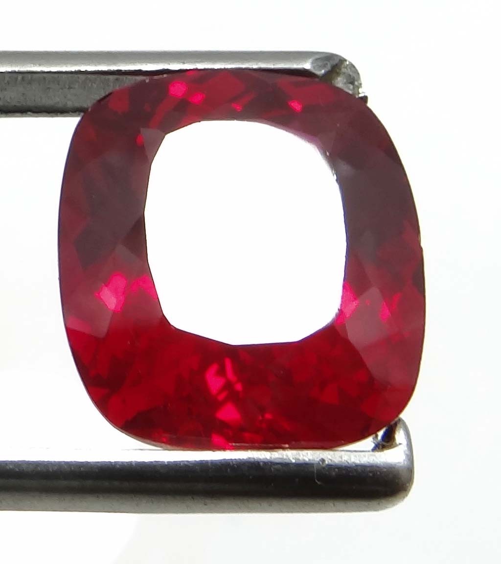 NATURAL 11.00 CTS PIGEON BLOOD RED RUBY Cushion GEMSTONE CERTIFIED