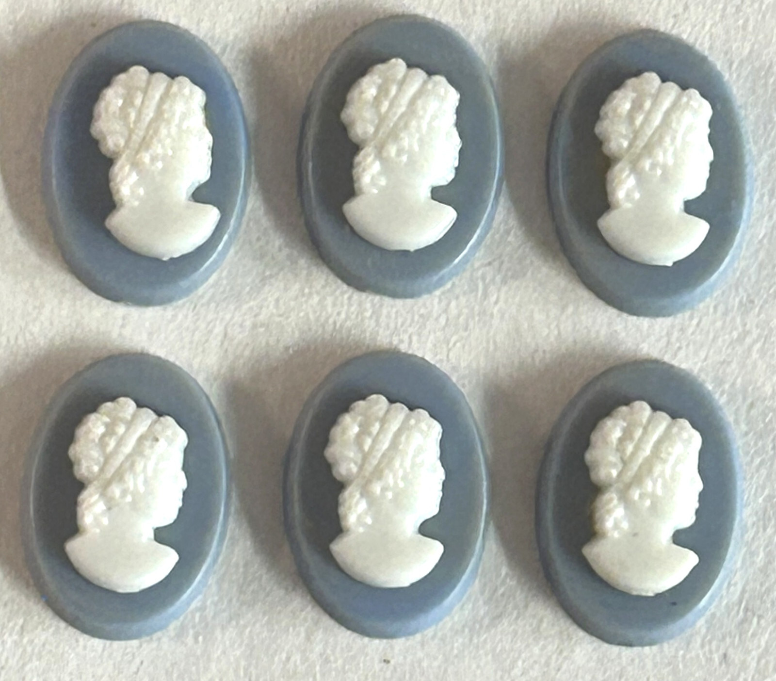 12 Vintage Resin Cameos 16 X 12 mm Right Facing Ivory on Blue Stone LOT NEW