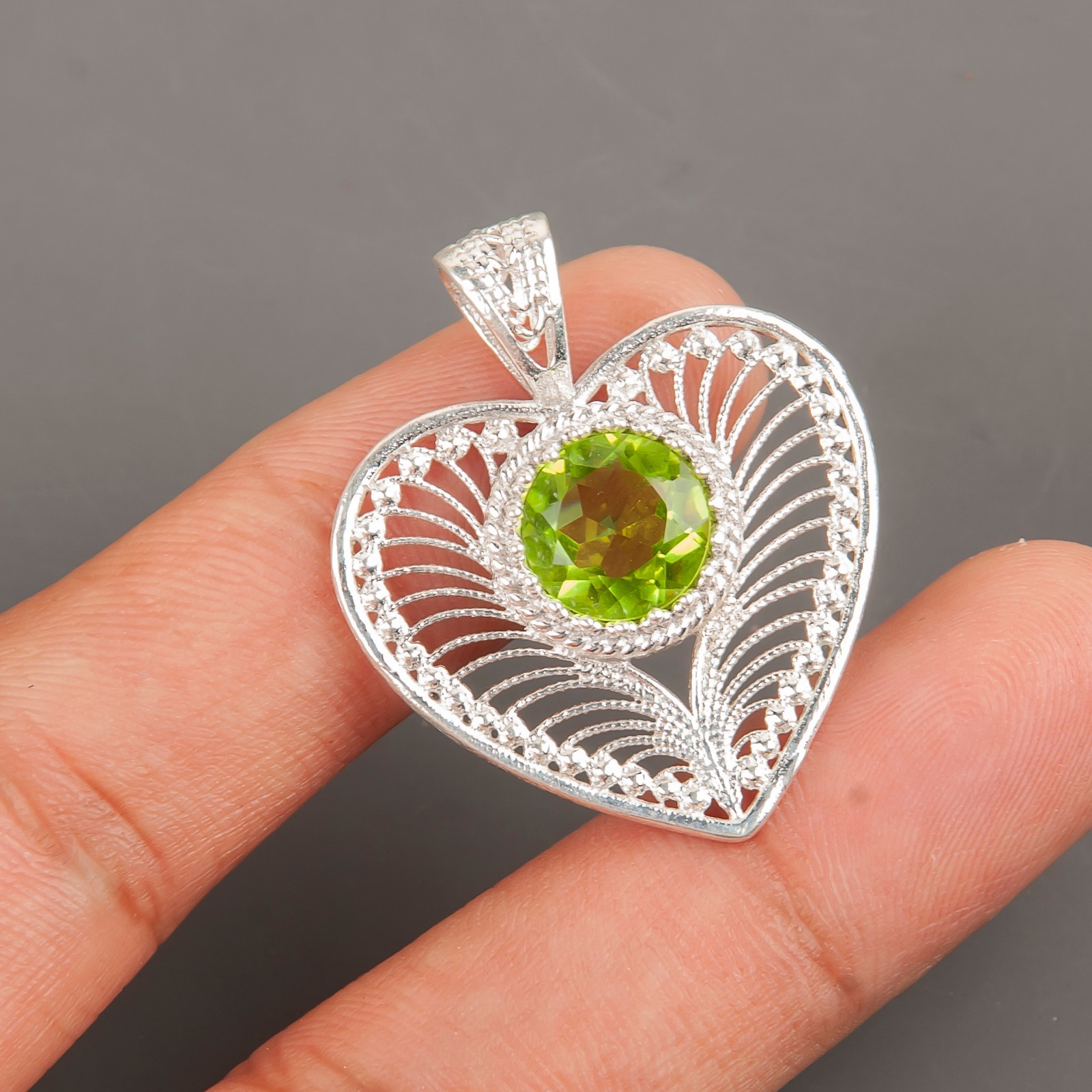 Peridot Gemstone Jewelry 925 Silver Handmade Pendant 1.4″ For Anniversary Gifts