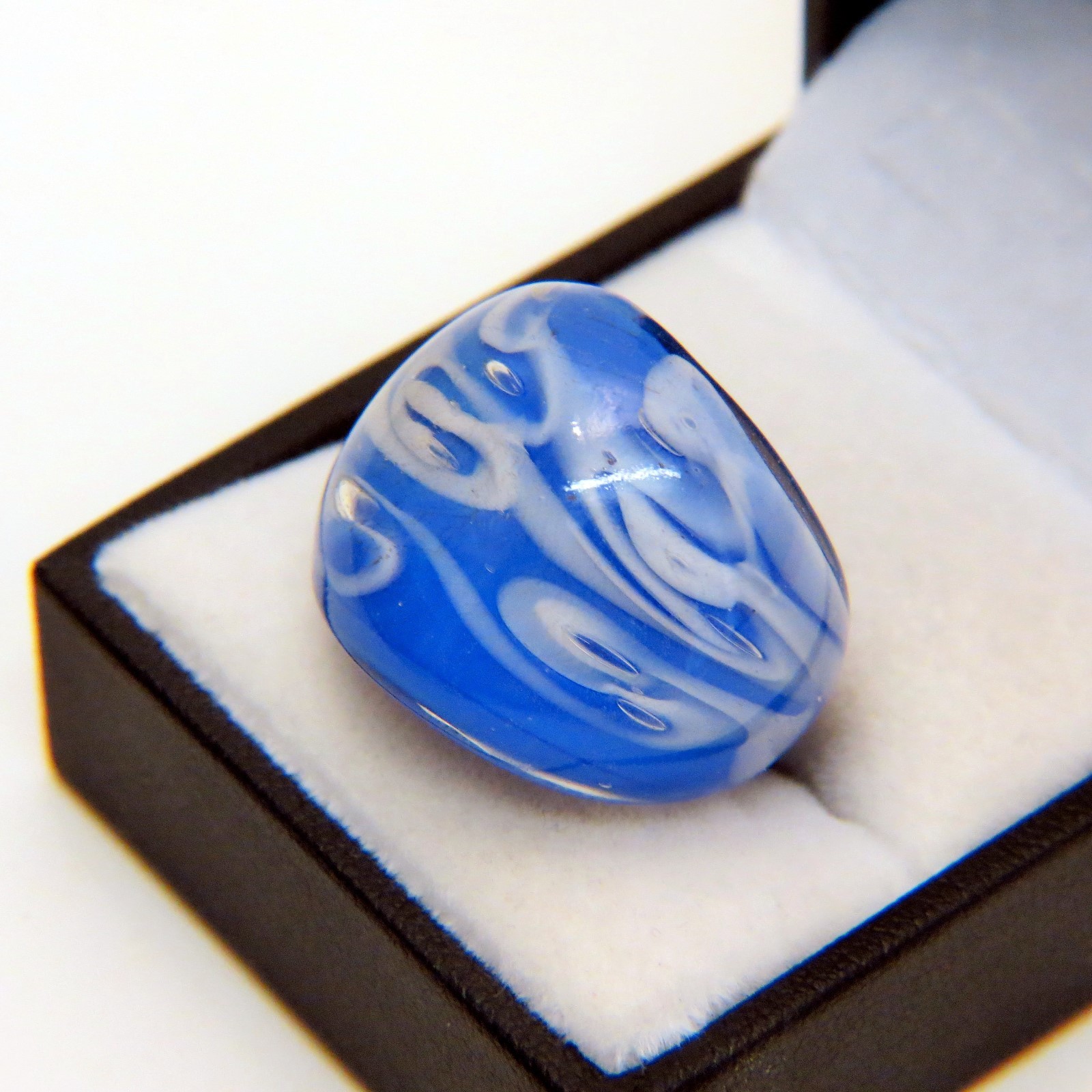 Bohemian Blown Glass Bling Ring Blue with White Swirl Size 8 or 8.75
