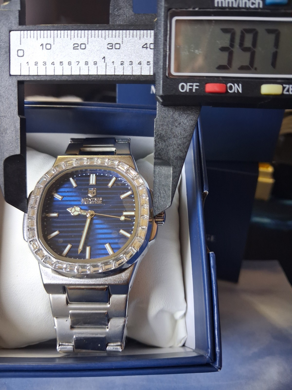 Montres Prestige × Invicta MPW-0326 Crystal Horizon 42mm Blue Textured Dial SS