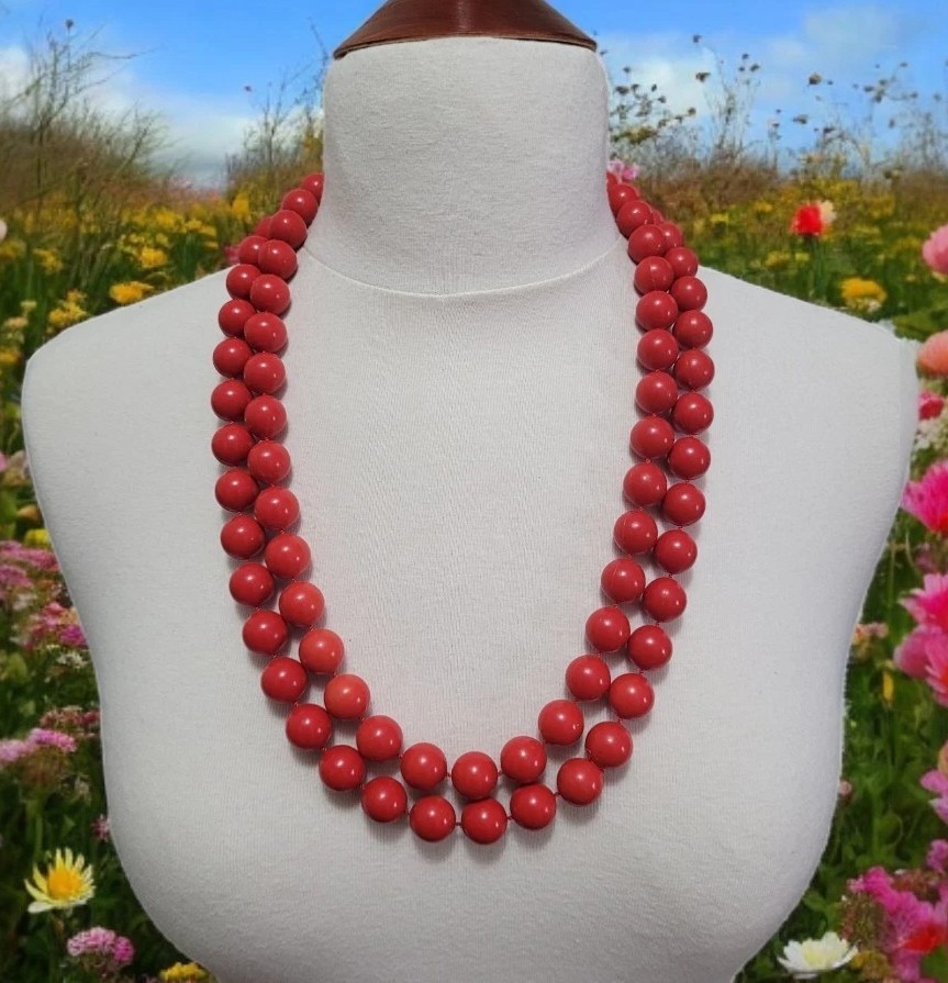 Wow! 80s Jumbo 54″ Vintage Chunky Matte Red Acrylic Bead Necklace 1/2“ Globes