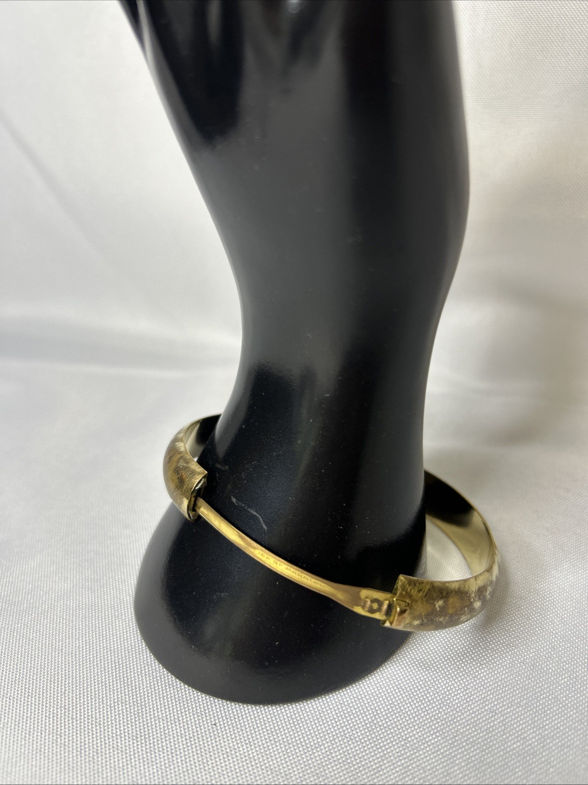 Marathon 12K GF Hinged BANGLE BRACELET – 7″