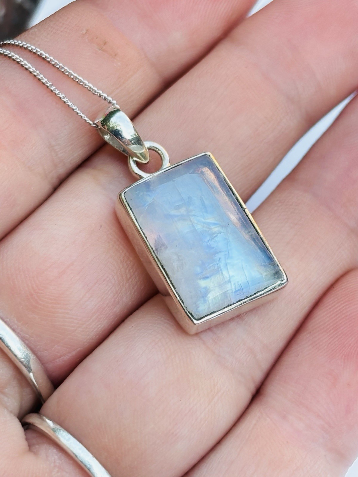 Silver and moonstone pendant with 18 inches chain never worn