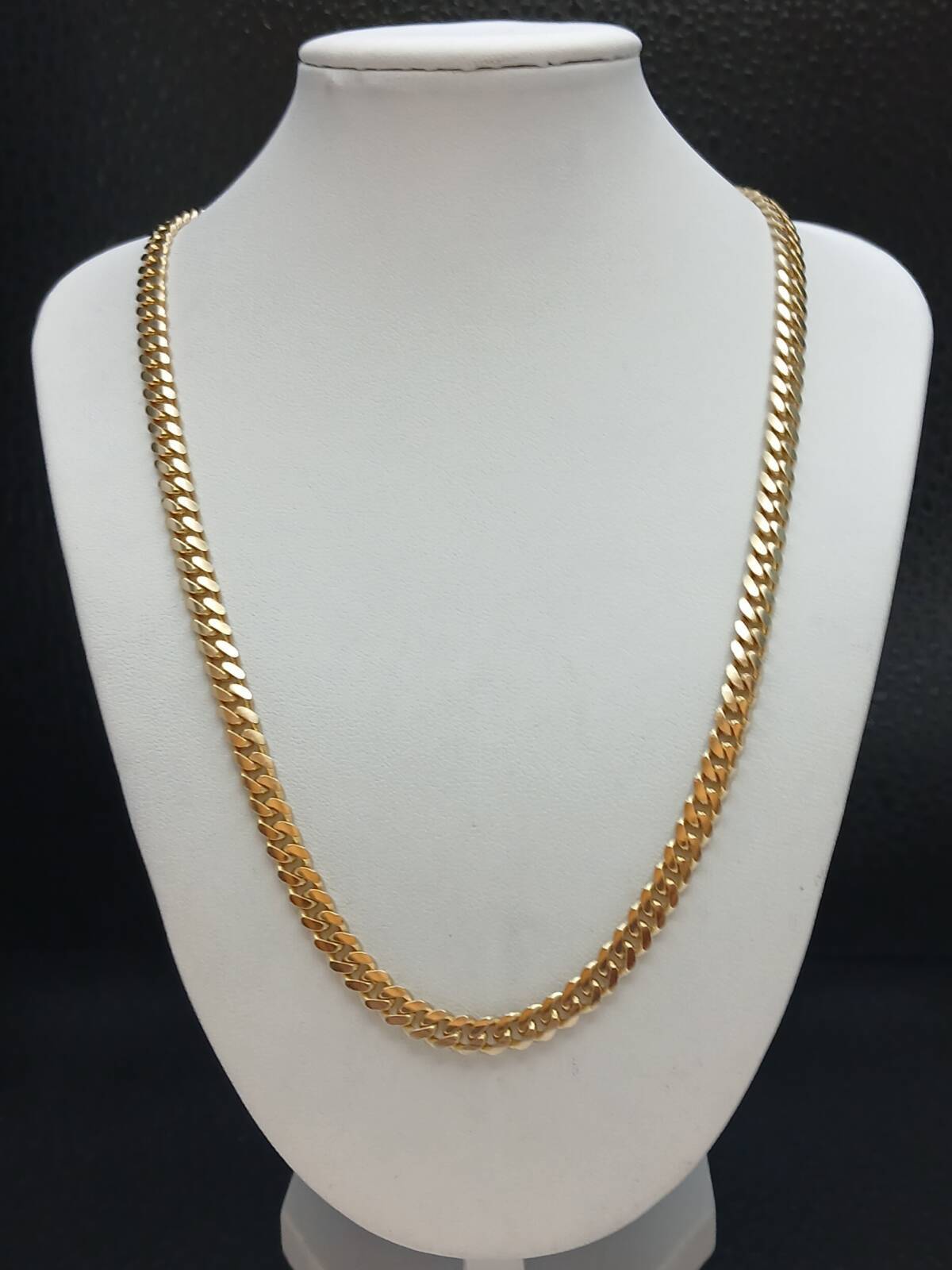 14k Yellow Gold Cuban Link Necklace 22.5 in, 5.5 mm. B7-4