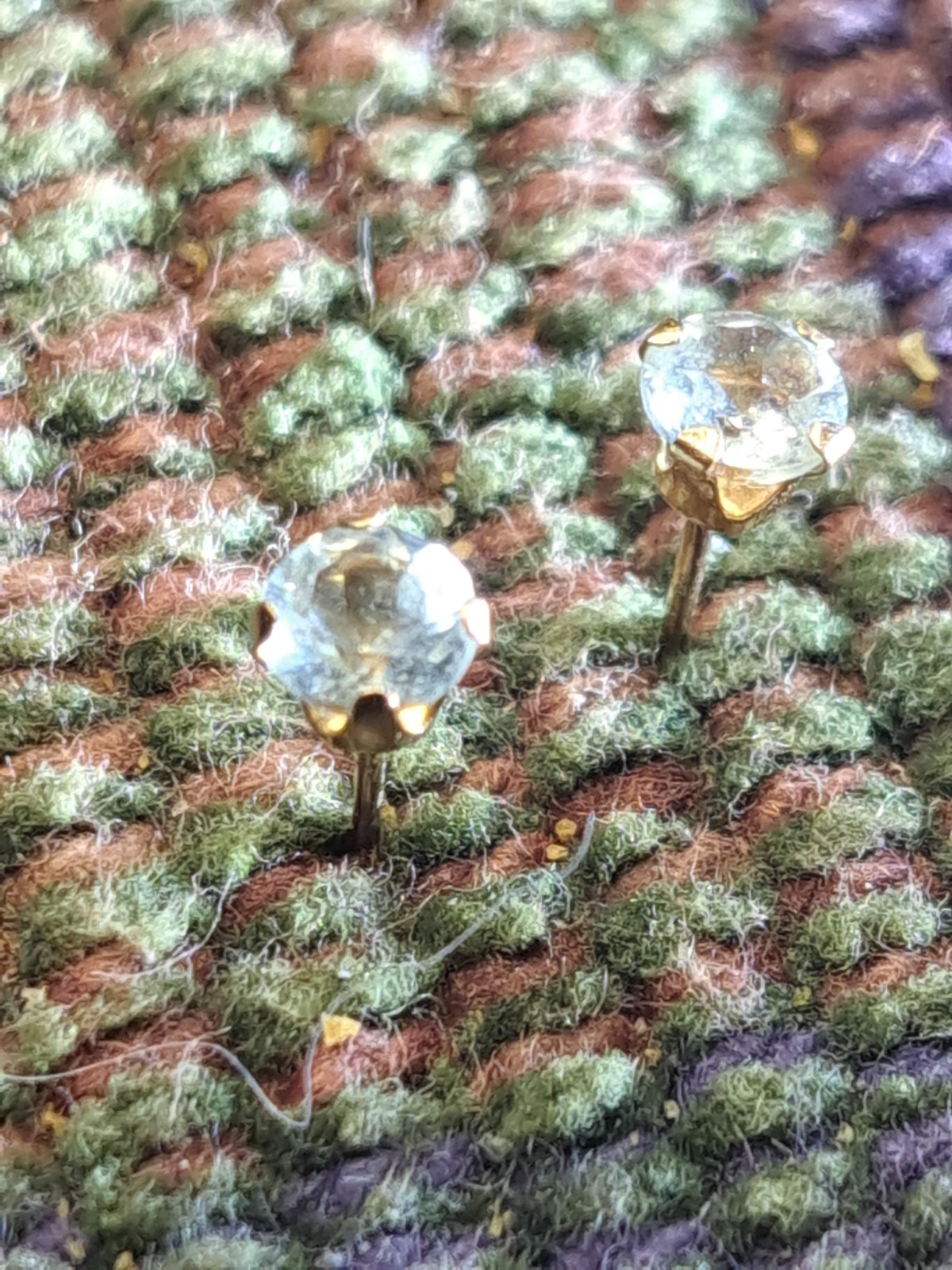 10K Solid Yellow Gold Very Light Aqua Gemstone Stud Earrings 5MM Diameter