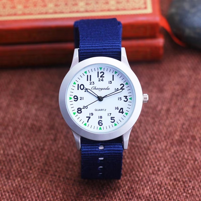 Boys Kids Analog Quartz Wristwatch Stainless Steel Fashion Watch Gift