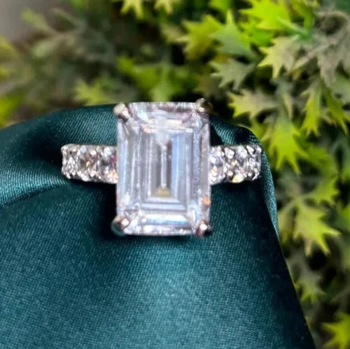 IGI 4.30Ct Emerald VS1 Lab Grown Diamond Solitaire Wedding Ring 14K White Gold