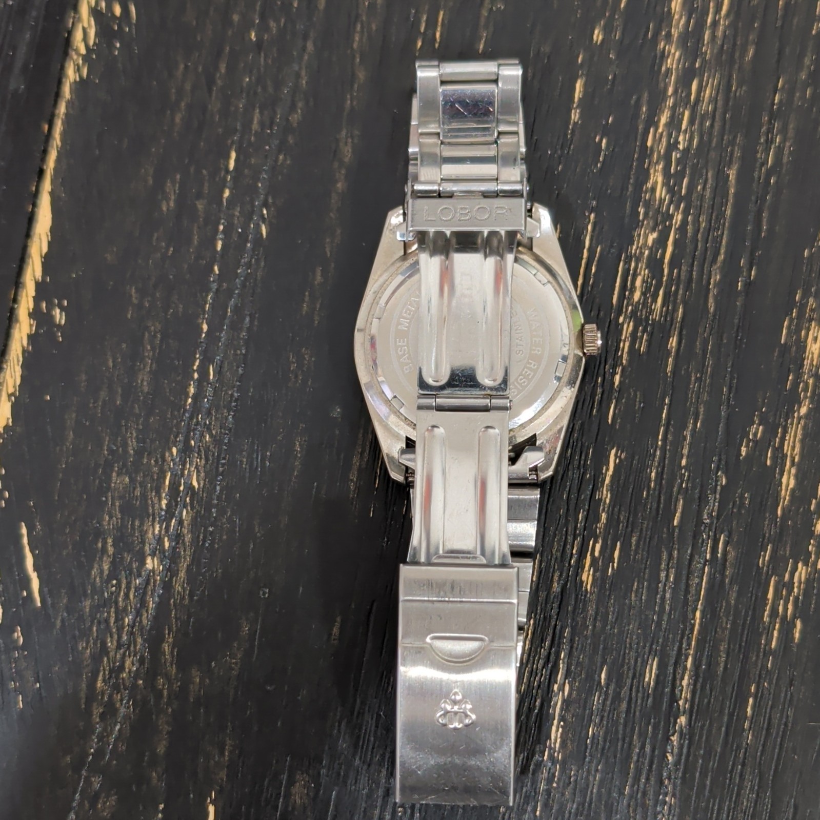 LOBOR Collection Quartz Stainless Steel 26mm White Dial Date Silver Bracelet