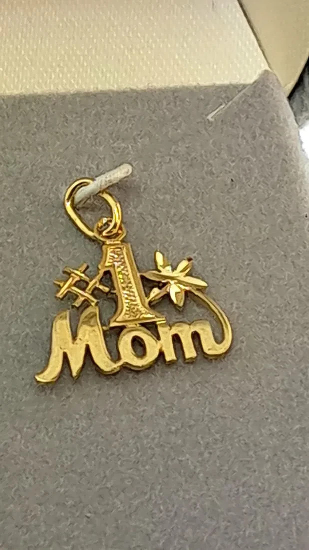 14k Gold #1 Mom Pendant
