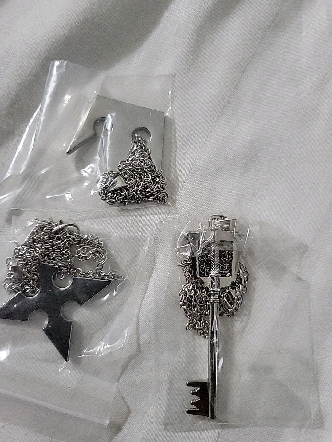 3 Pcs Set Kingdoms Figure Pendant Necklace