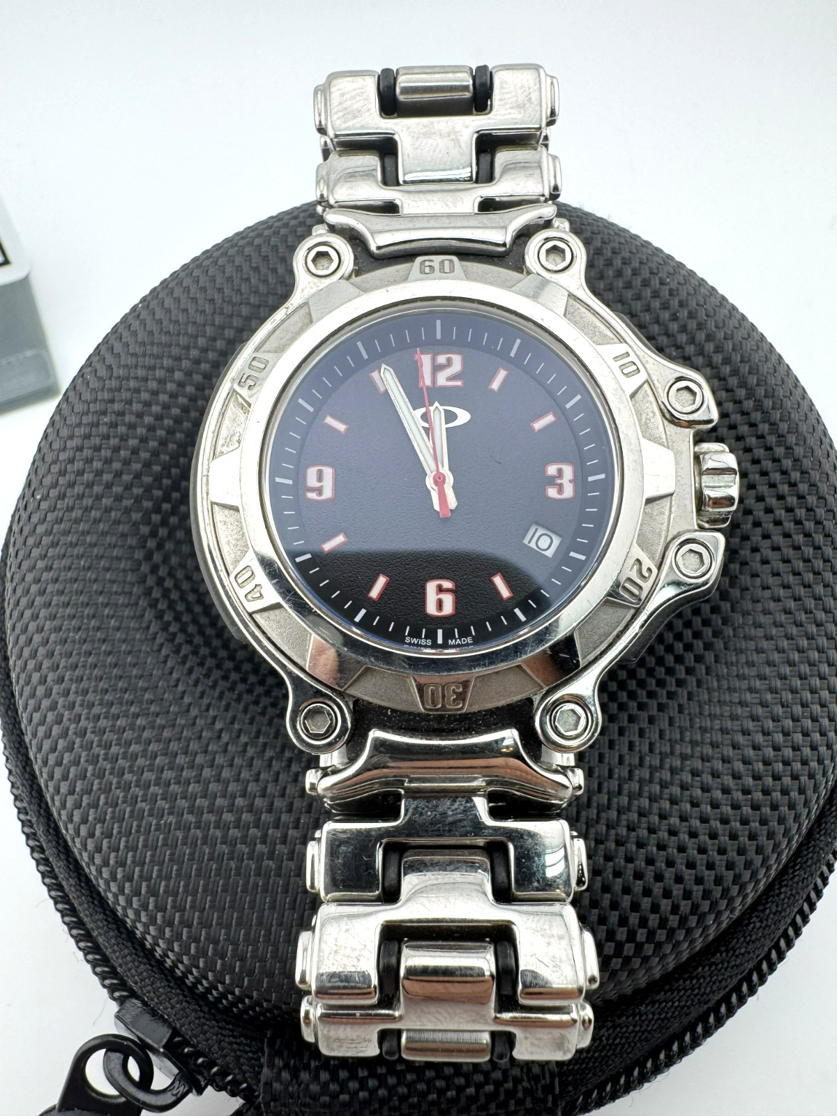 OAKLEY CRANKCASE 3-HAND SMALL WATCH POLISHED STAINLESS BRACELET BLACK 10-243