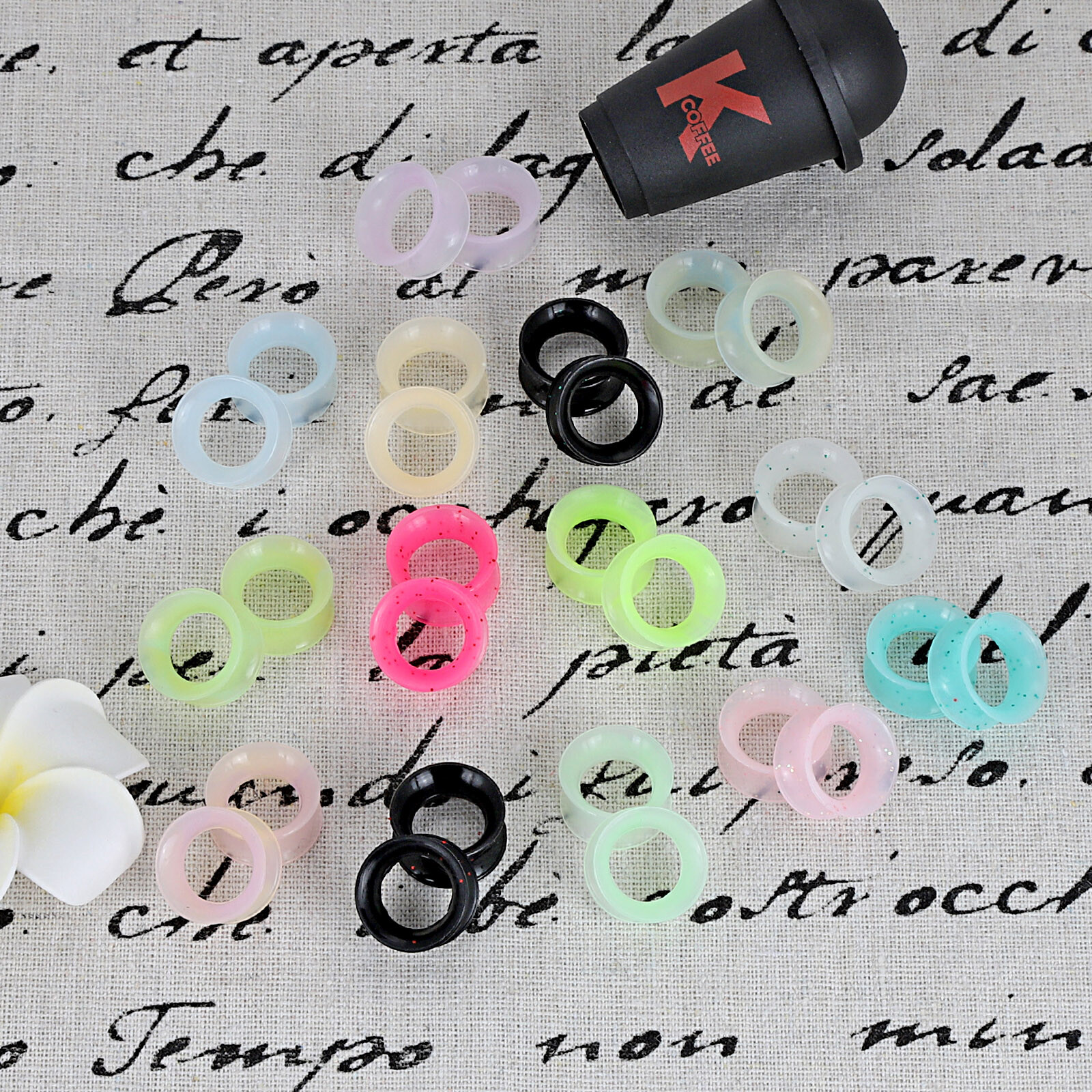 28PCS Soft Silicone Flesh Tunnels Set Flexible Ear Gauge Plug Stretching 2g-3/4″