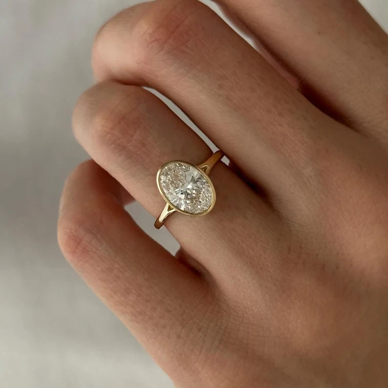 IGI Lab Grown Diamond 2.00 CT Oval-Cut EF/VS1 Engagement Ring 14K Yellow Gold