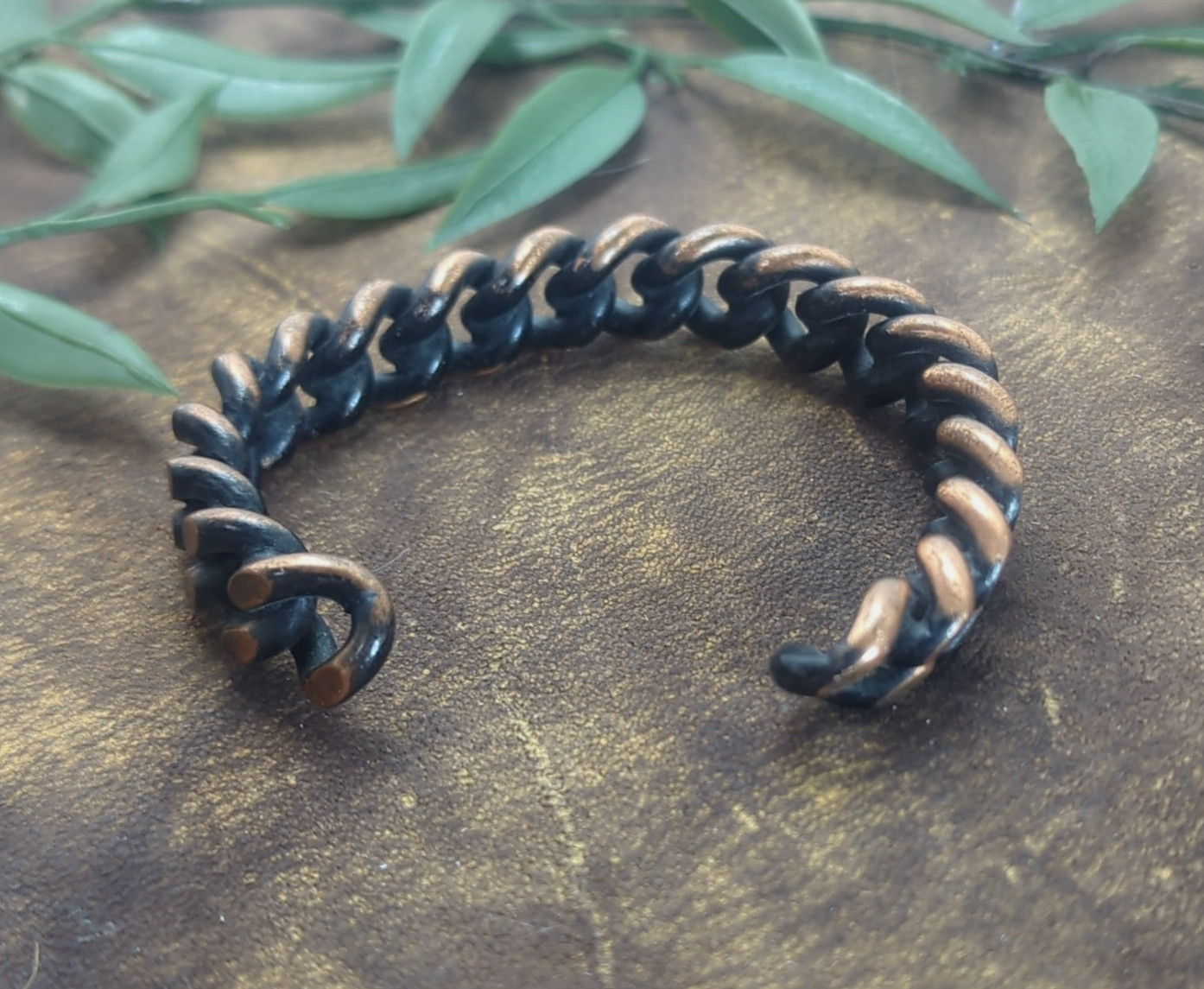 Copper Braided Chain Link Bracelet Open Cuff 51.5 oz. 7″L x 1/2″W Vintage Used