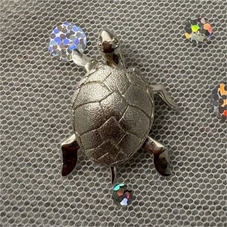 Silver-Tone Metal Turtle Brooch Pin, Animals & Insects Theme, No Stones, 2.2 cm