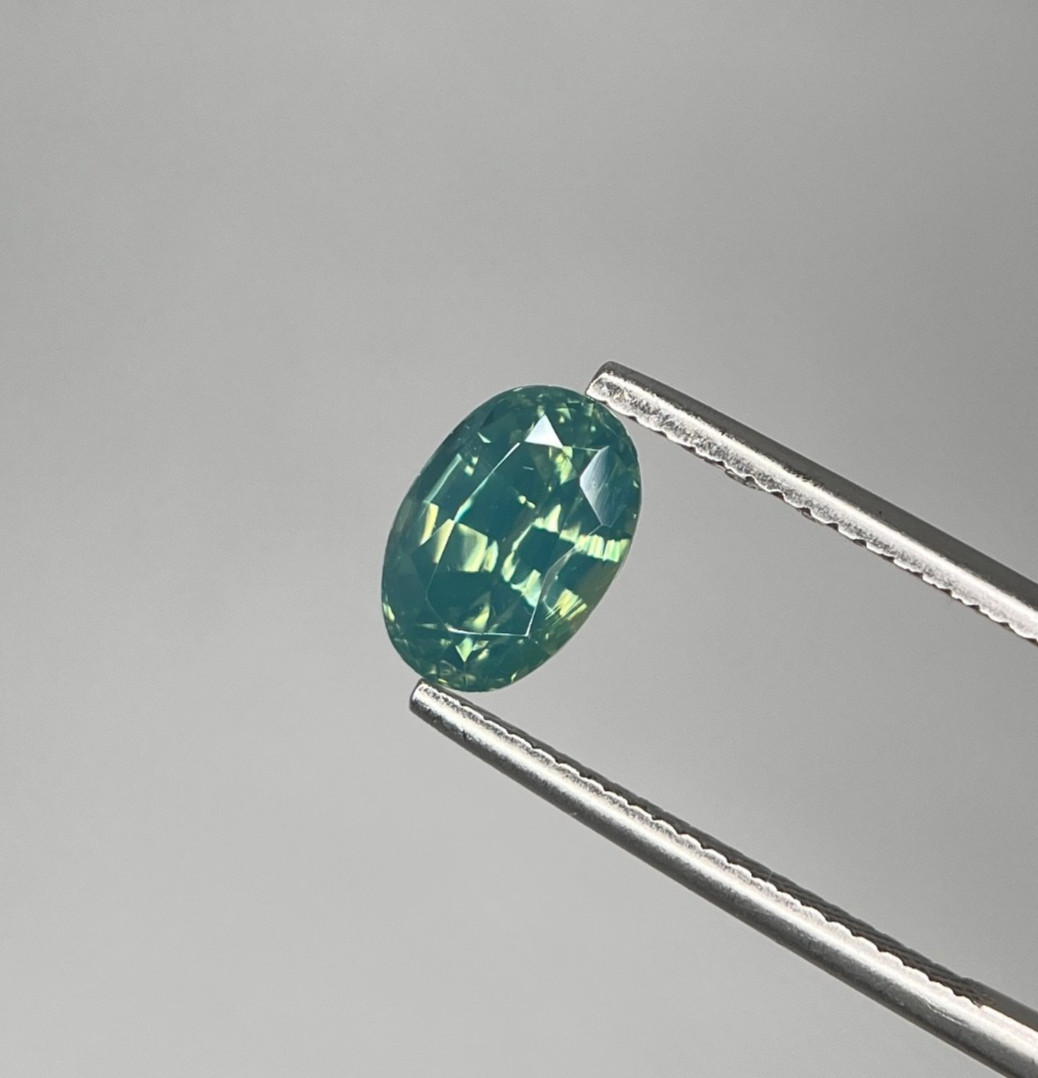 Natural Zircon Loupe Clean Oval Shape | Sri Lanka 🇱🇰 | 3.22ct