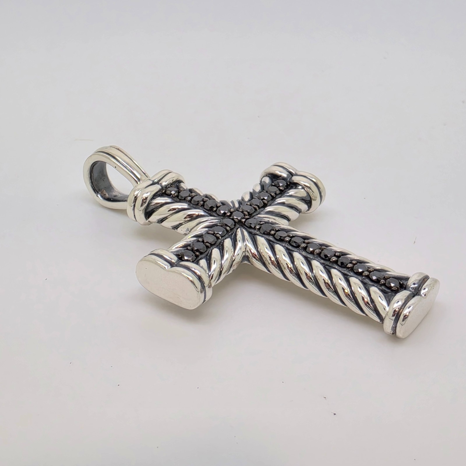 David Yurman Sterling Silver Black Diamond Chevron Cross w/ 20″ inch Chain