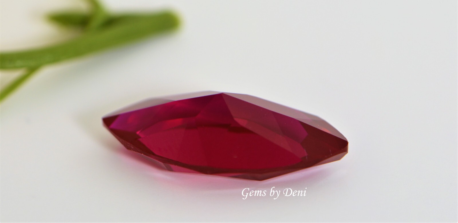 Lab-Created Ruby Marquise Shape Corundum (4×2-24x12mm)