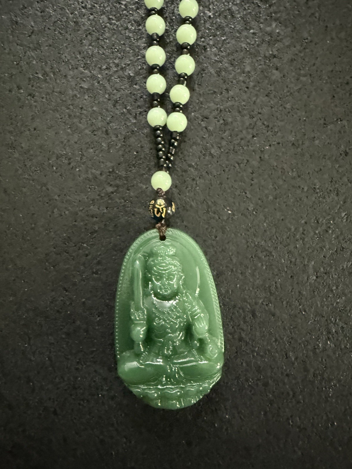 Vintage Asian jade green and black beaded necklace Asian figure 30″