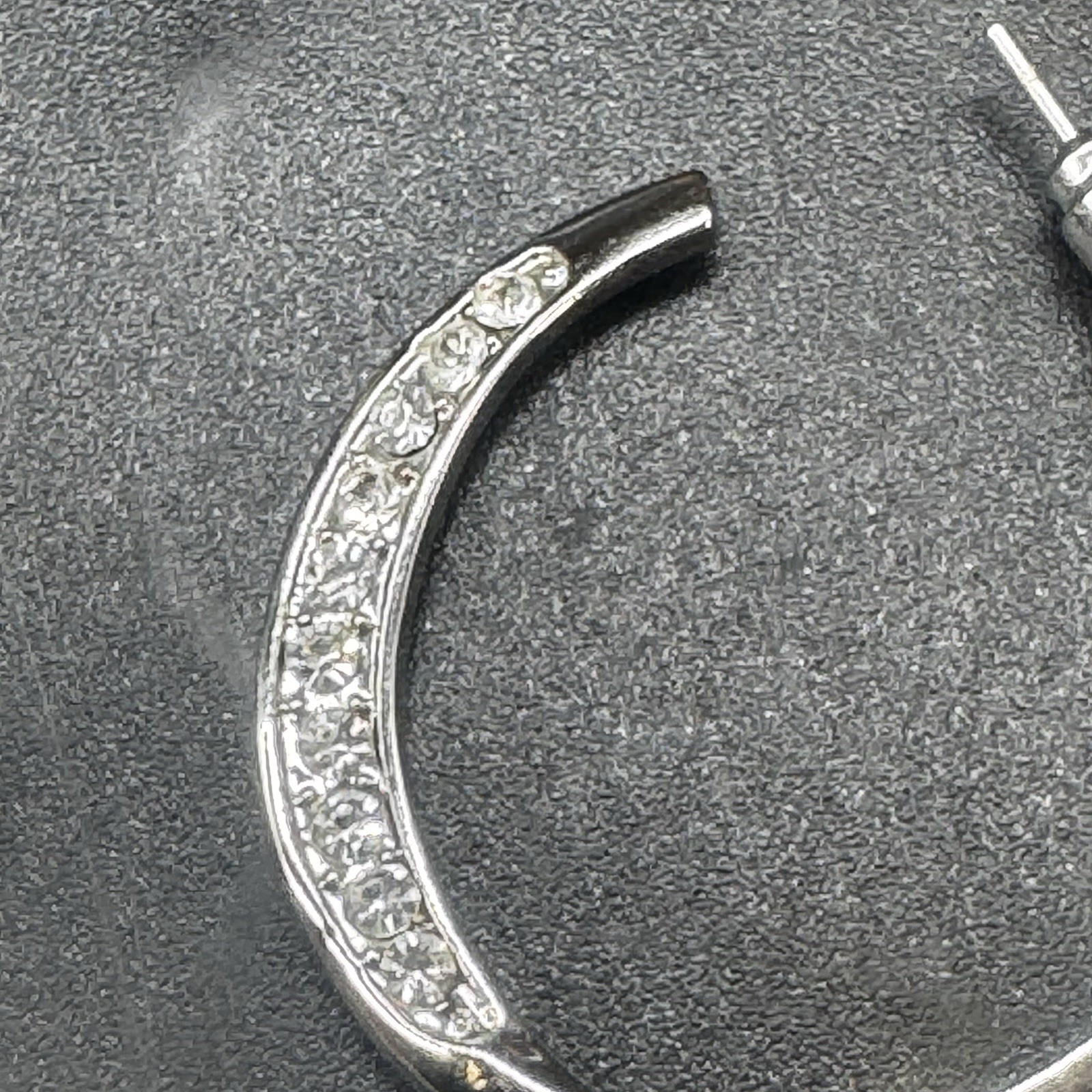 Silver Tone Twist Hoop Earrings 1.25” Clear Rhinestones Screw Back Pierced Vtg