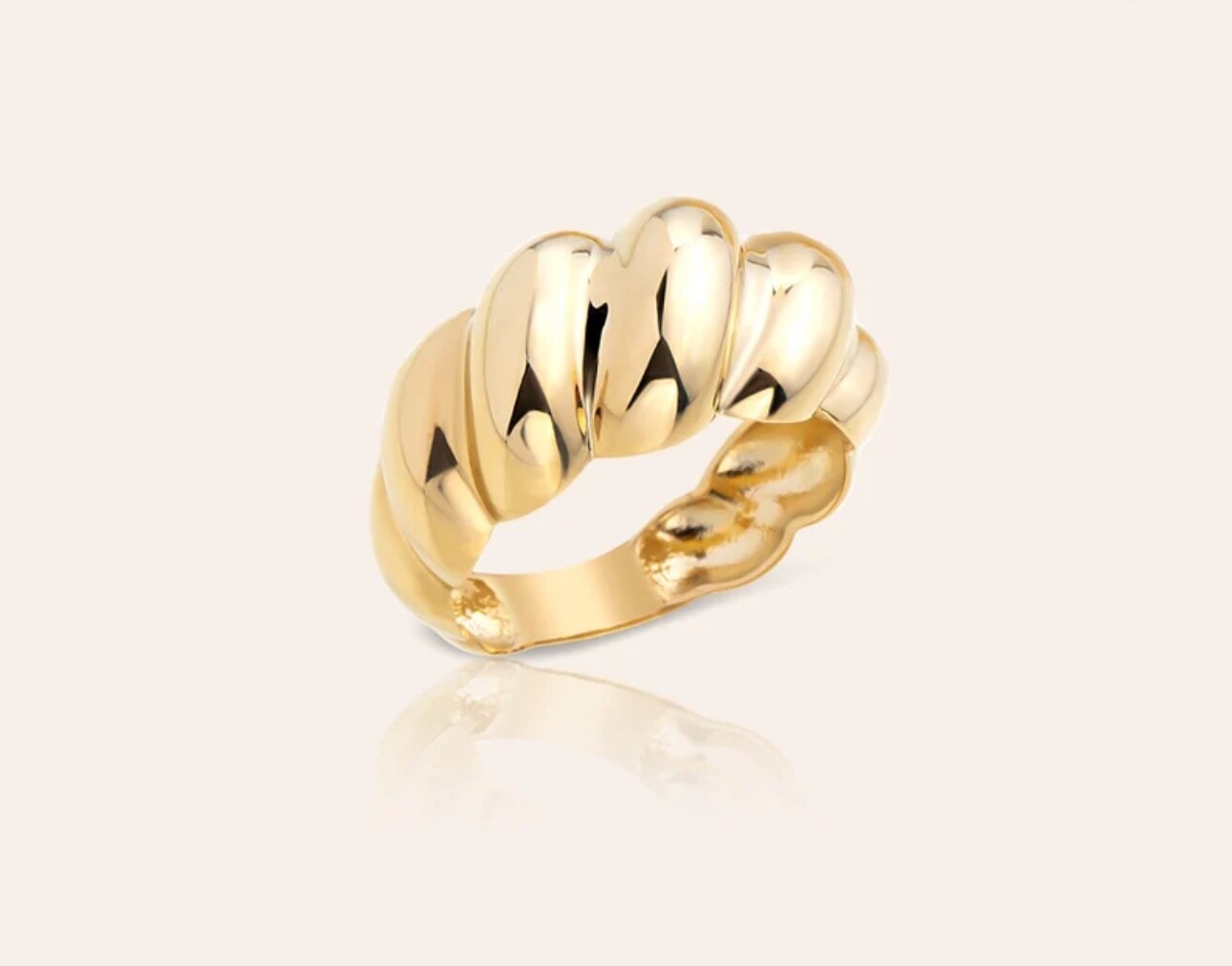 Pretty 14k Yellow Gold Women’s Wide Band Dome Ring Size 7
