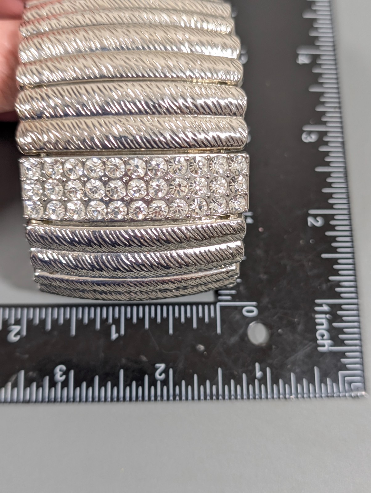 Wide Silver Tone Rhinestone Bracelet Textured Stretch Modernist 6.5 in