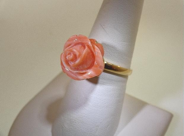 SELECTABLE MEDIUM HAND CARVED PACIFIC PINK ANGELSKIN CORAL ROSE FLOWER RING 7-8
