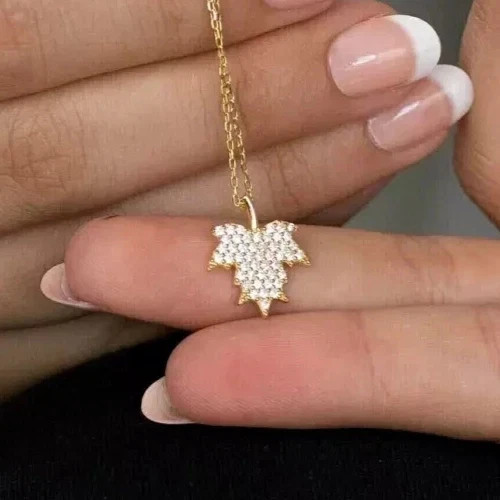 1 Ct Round Cut Simulated Diamond Women Leaf Shape Pendant 14k Yellow Gold Plated