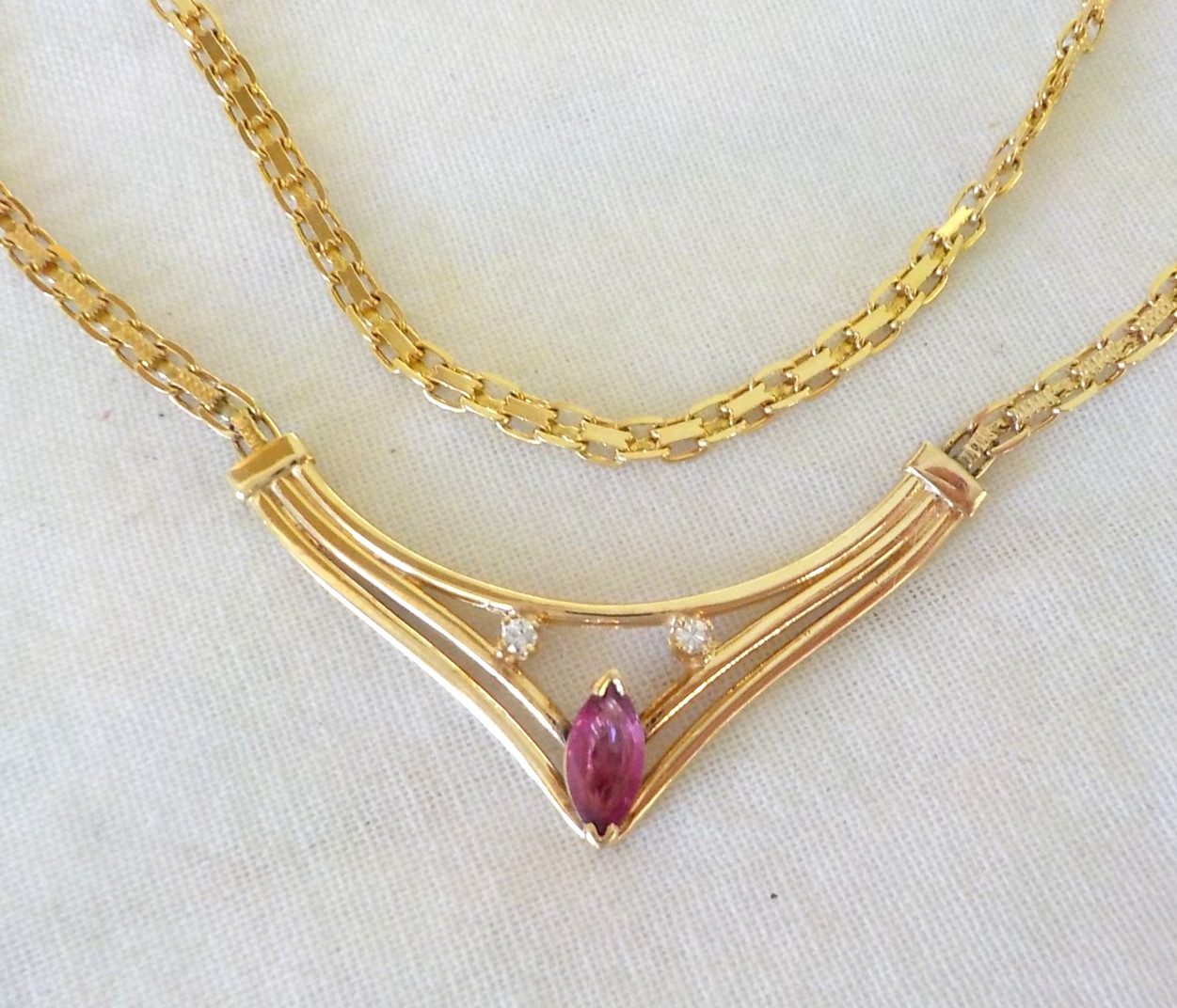 Estate 14K Yellow Gold Natural Ruby Diamond Necklace – 7.34 gms, 17 in, 0.38 ctw