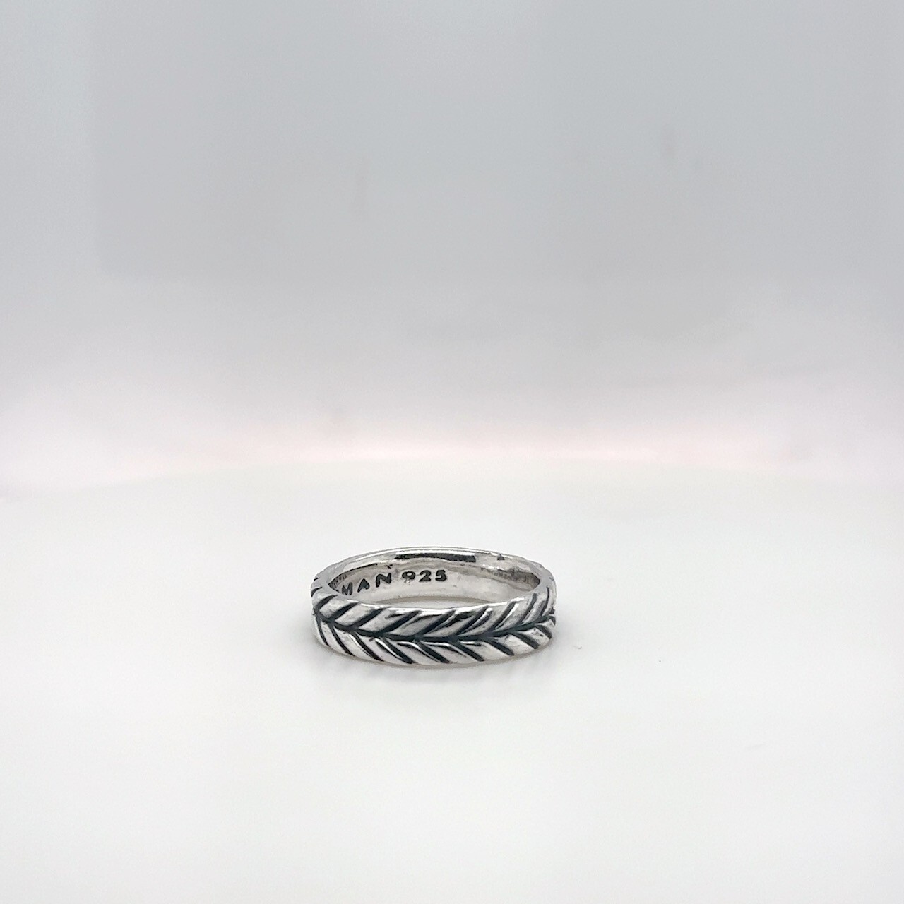 David Yurman Chevron ring | Sterling Silver Vintage Chevron Men’s SZ 8 W/pouch