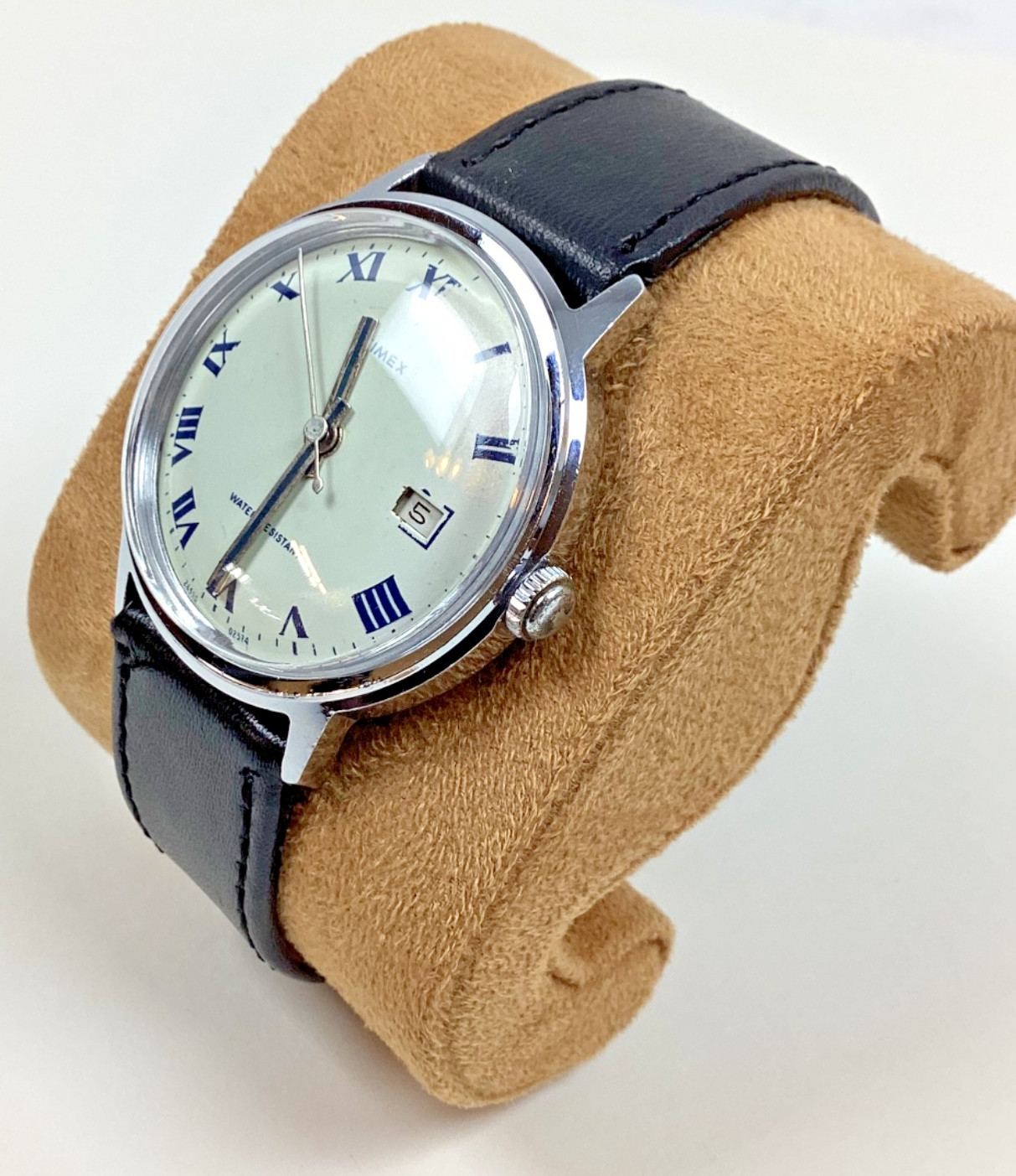 1974 Timex Marlin 35MM Roman Numeral Date Watch 2655002574 Runs New Band Read