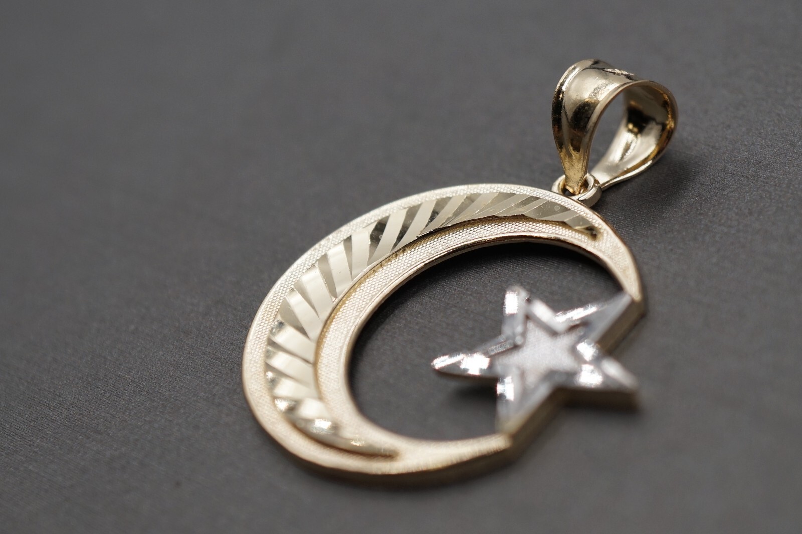 10K Solid Yellow Gold 1.35″ Diamond Cut Two Tone Star and Moon Charm Pendant.