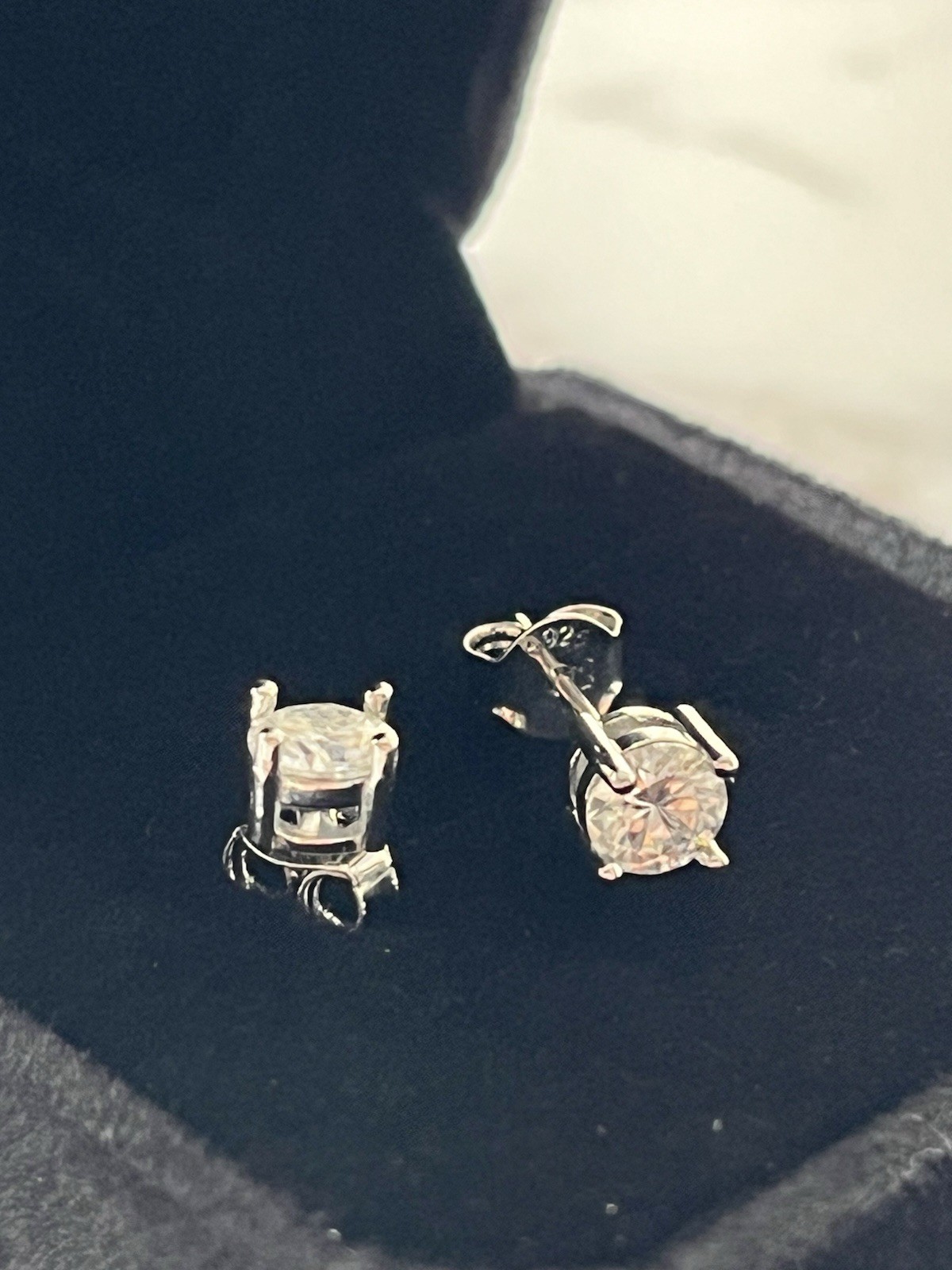 VVS1 Moissanite Stud Earrings