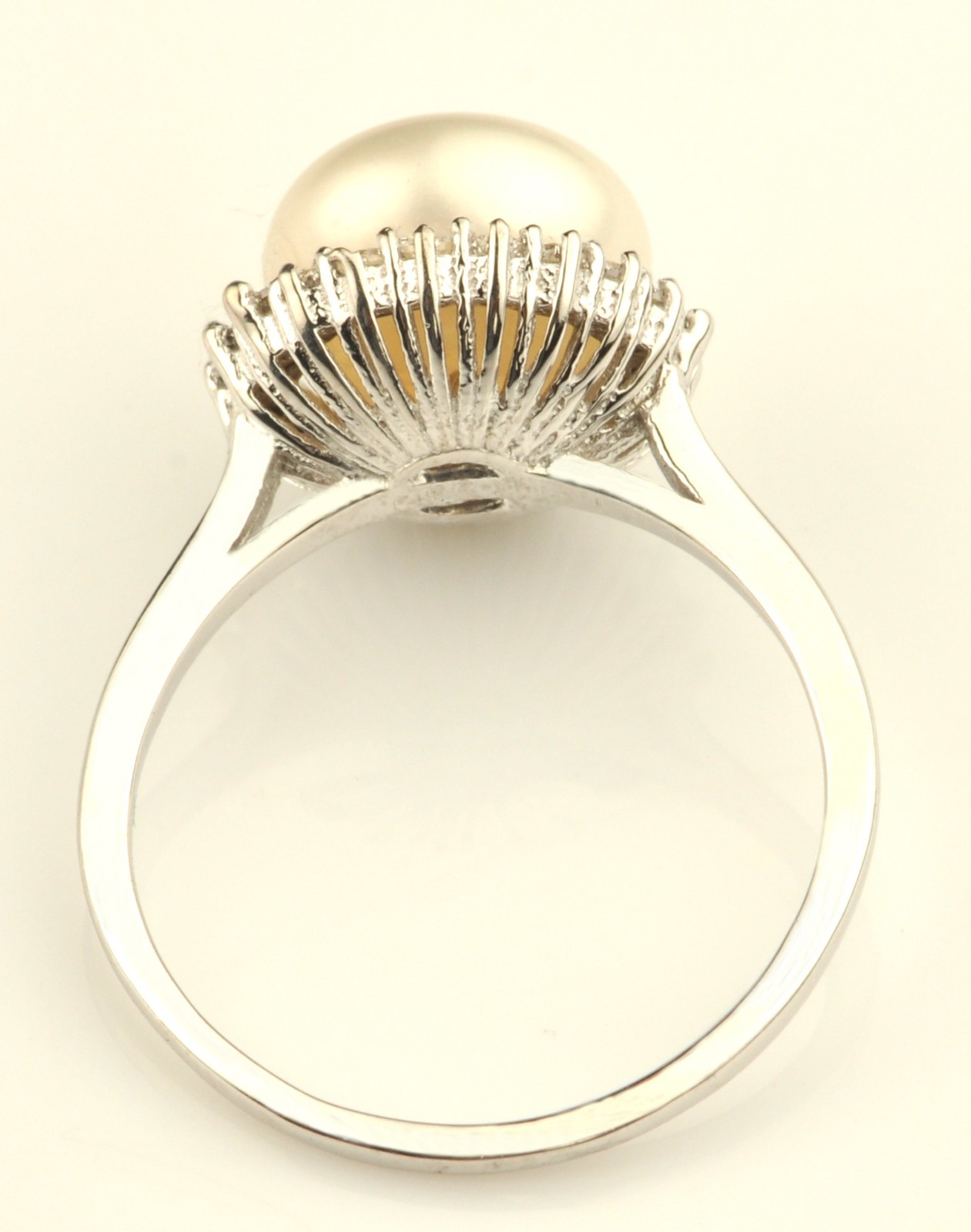 4.00Cts. Round Shape 100% Natural Pearl Certified Diamond Ring In 925 Silver
