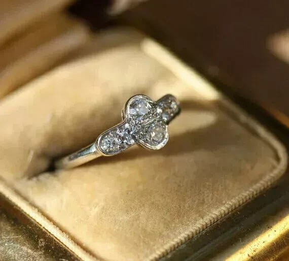 2Ct Round Cut Simulated Diamond Women’s Anniversary Ring 14K White Gold Plated