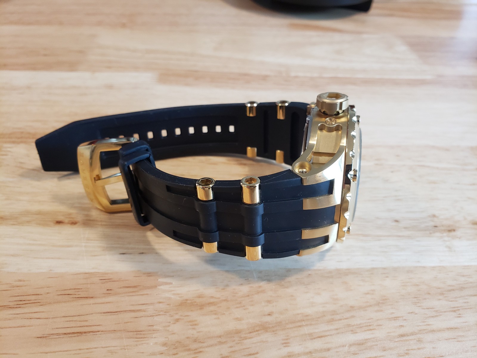 Invicta Reserve Subaqua 6185