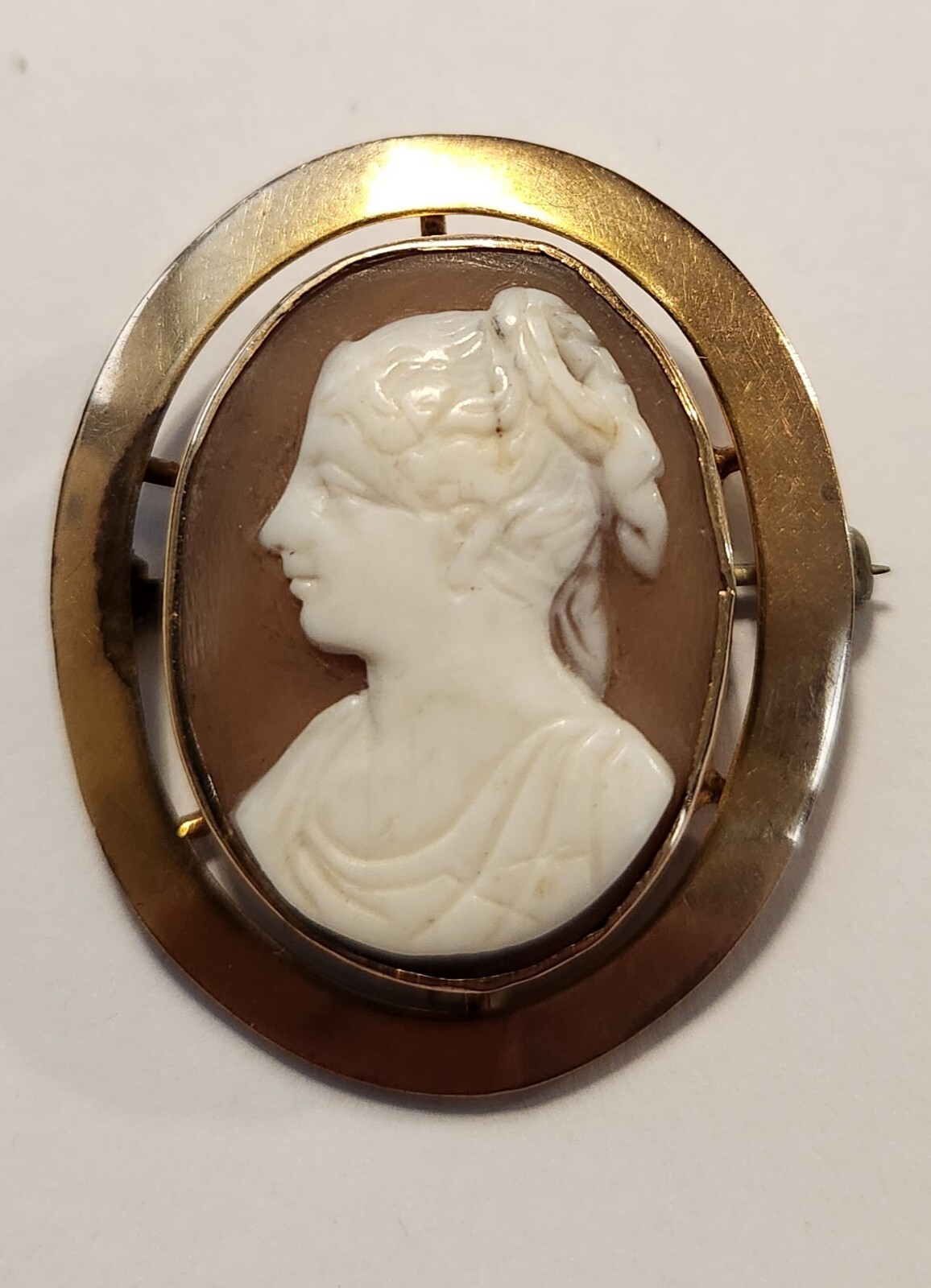 Cameo Brooch Gold. $500.00 Plus Buyer also Pays $25 Shipping/Insurance.