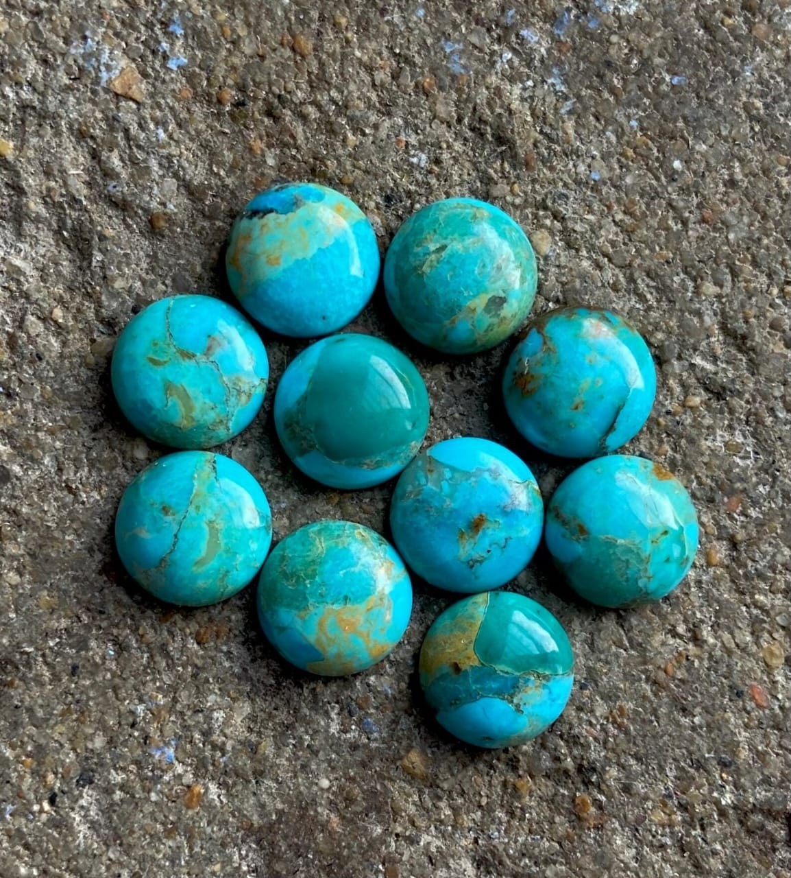 Mohave Turquoise Cabochon Round Flat Back Loose Gemstone Wholesale Lot